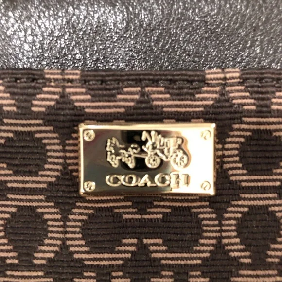 Coach Madison Swingpack/ Crossbody. Never Used. - Picture 3 of 10